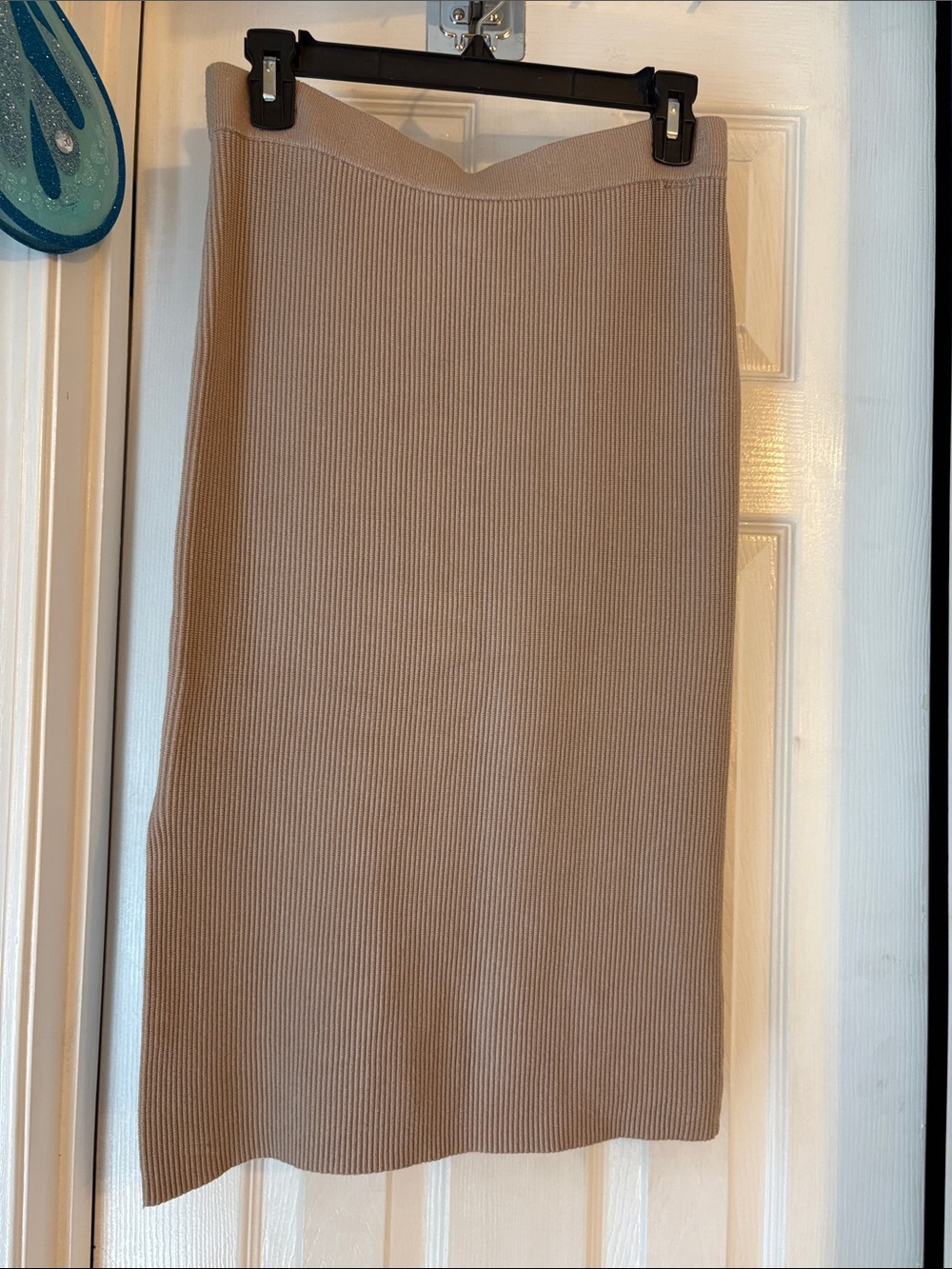 Old Navy column skirt size medium petite in mocha taffy.